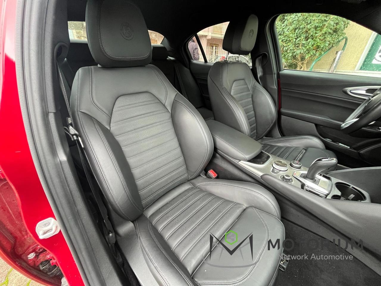 Alfa Romeo Giulia 2.2 Turbodiesel 210 CV AT8 AWD Q4 Veloce