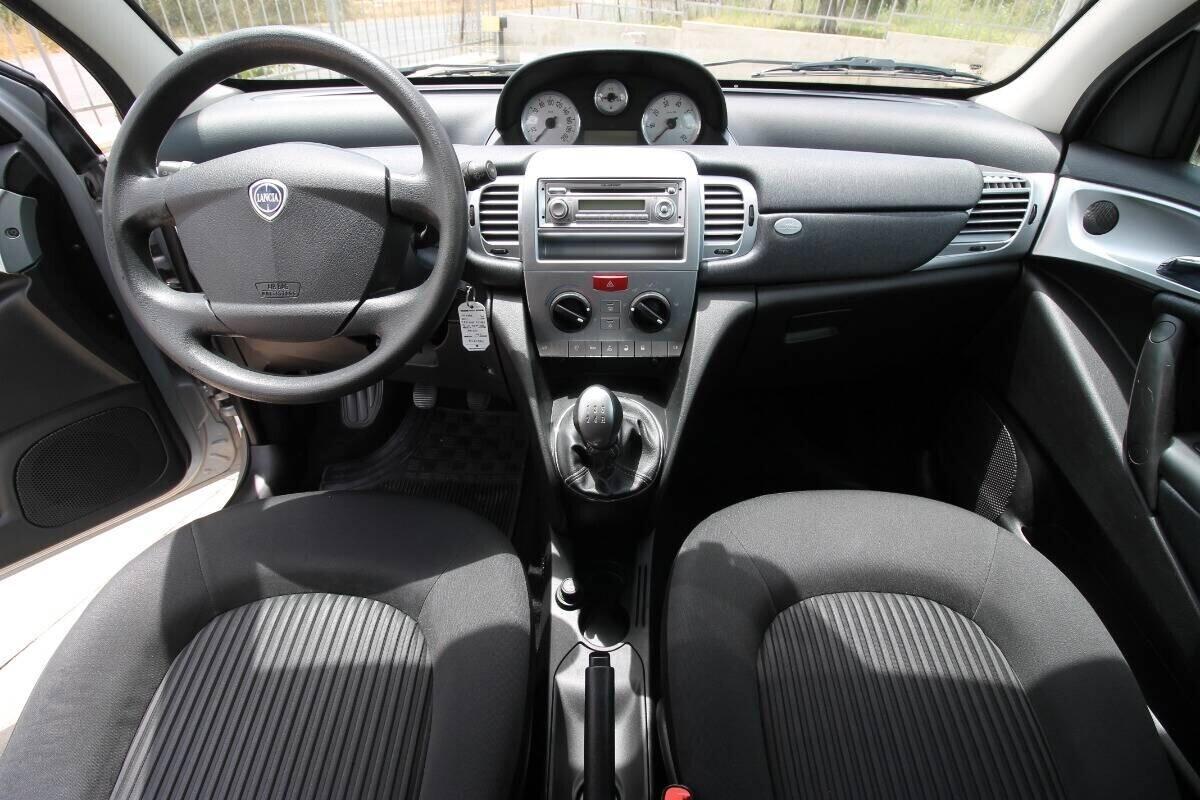 Lancia Ypsilon 1.3 MJT 75 CV New Oro|84000KM|2011