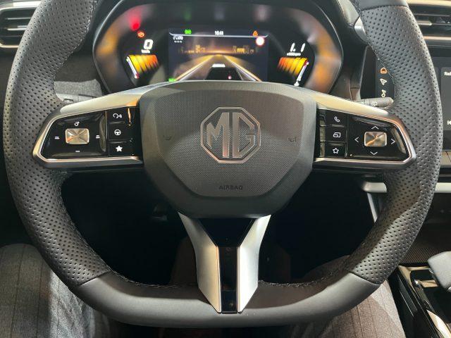 MG ZS 1.5 Hybrid+ Comfort (BENZ.+HYBRID 197CV) KM ZERO