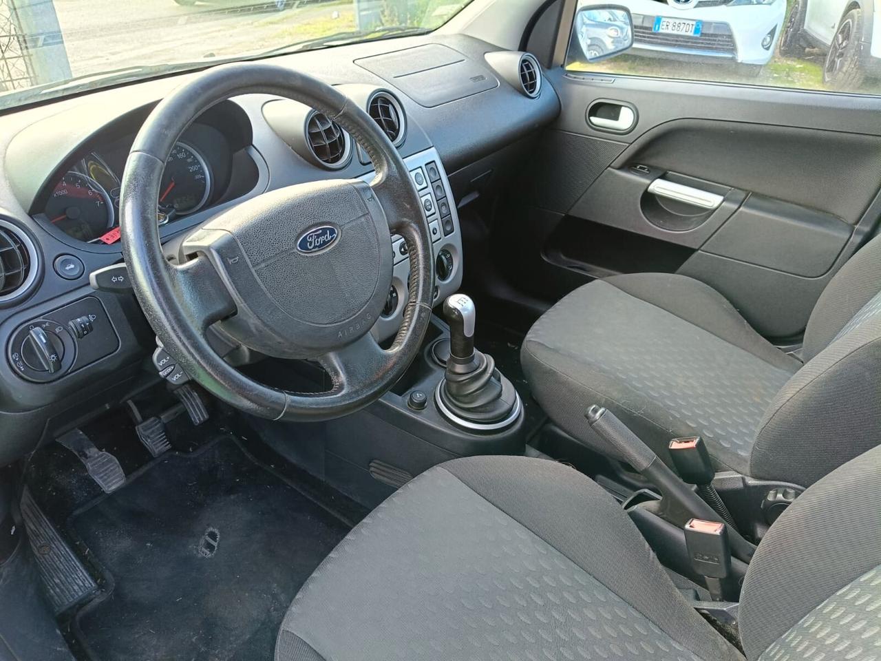 Ford Fiesta 1.2 benzina