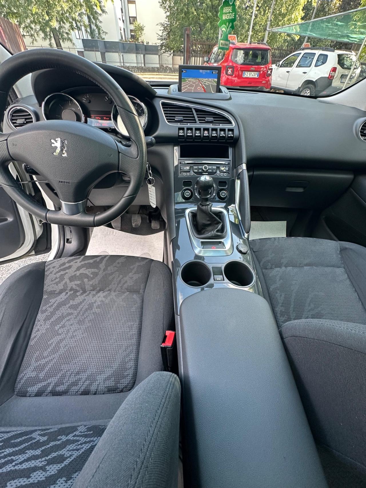 Peugeot 3008 2.0 HDi 150CV Allure