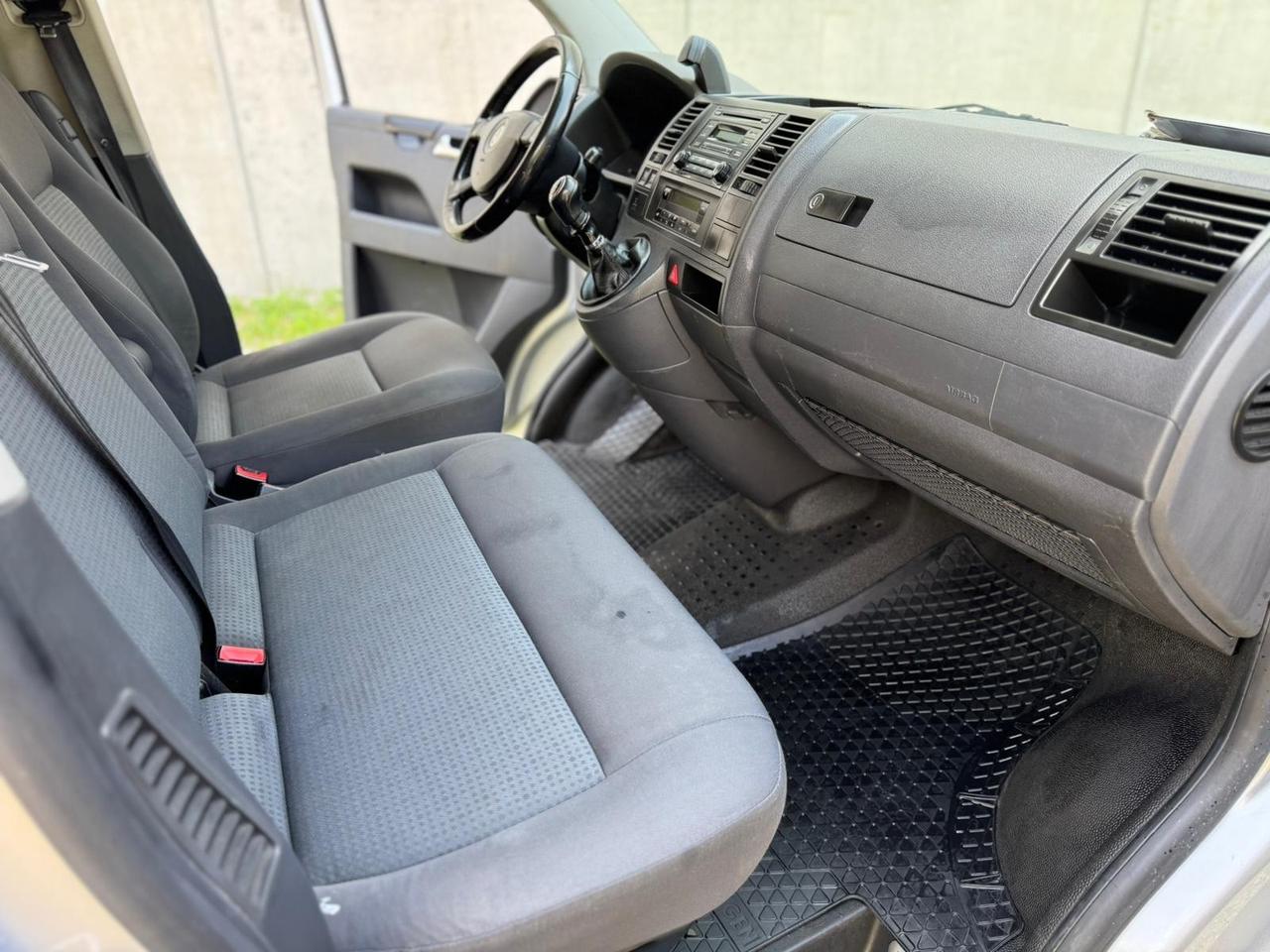 Volkswagen Transporter 2.5 TDI/130CV 9POSTI