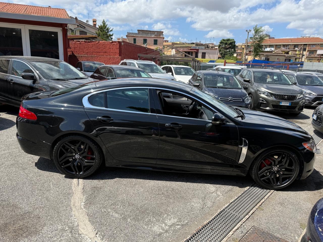 XF 3.0DS V6 Premium Luxury/R-SPORT/RATE/PERMUTE