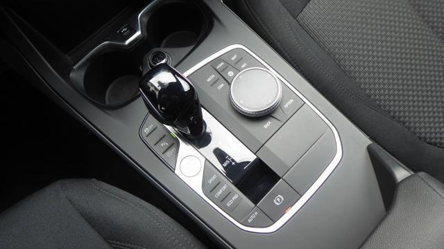 BMW 116 d 5p. Advantage Automatico