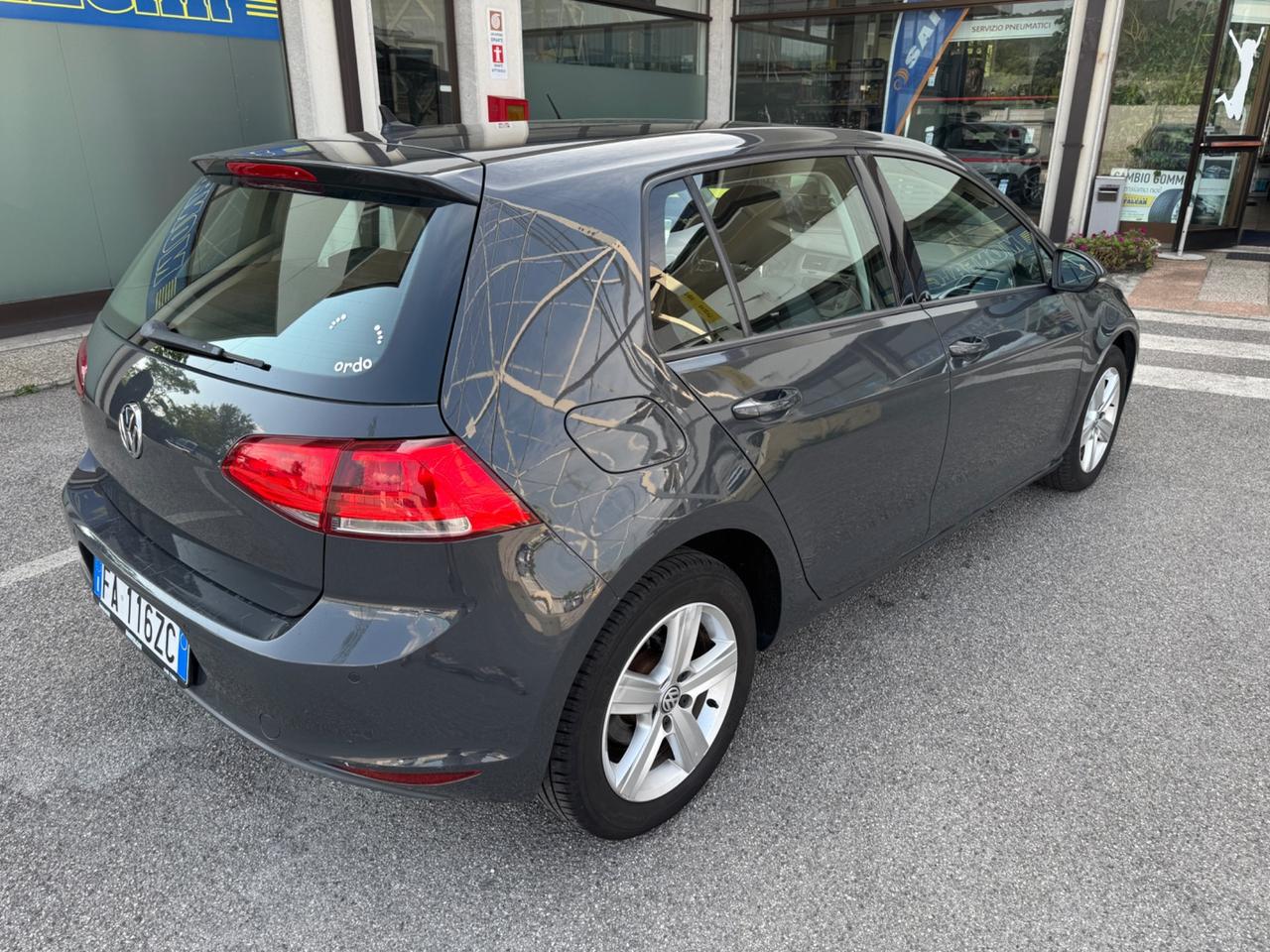Volkswagen Golf 1.6 TDI. Comfortline 2015
