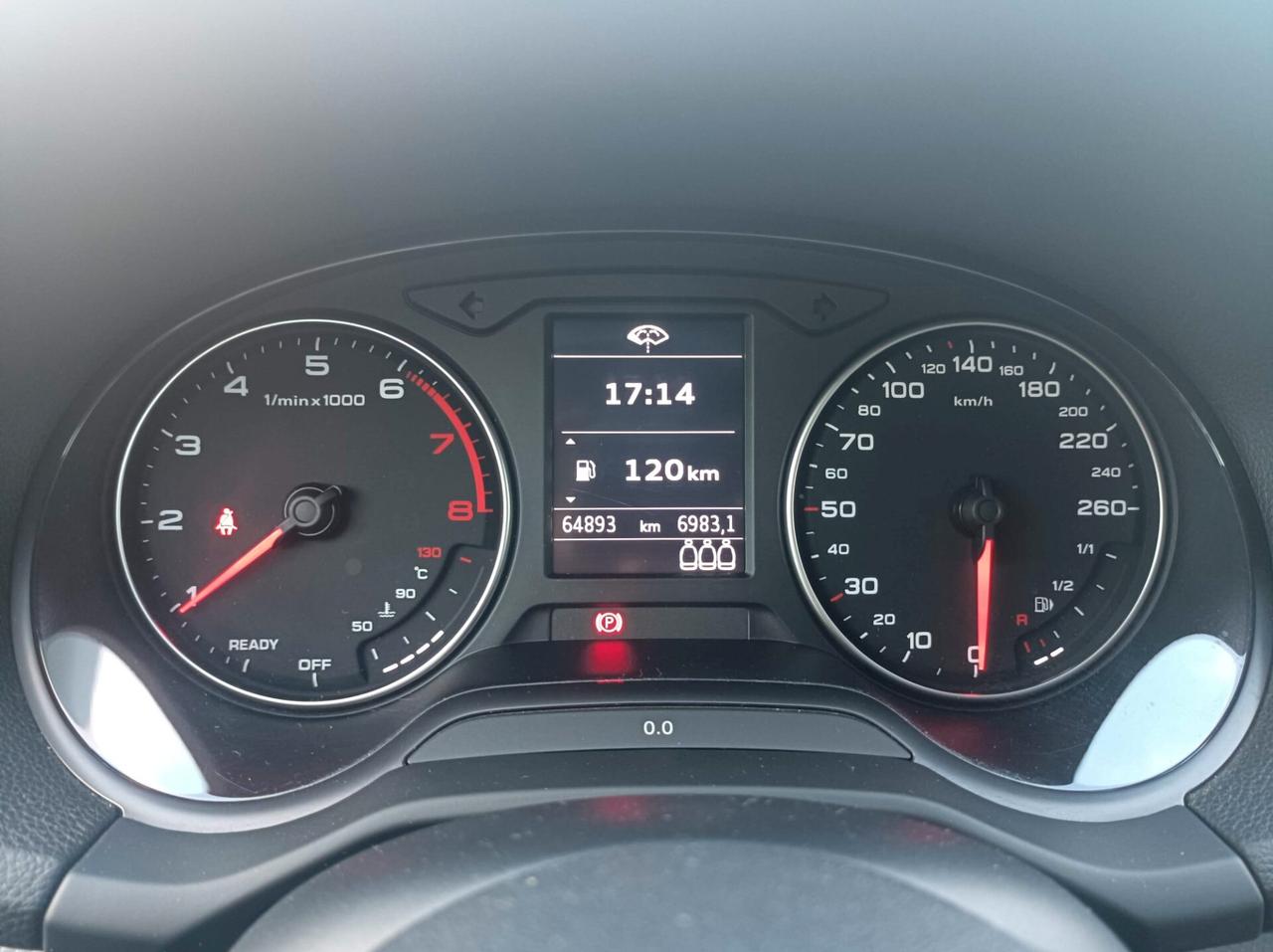 Audi Q2 30 TFSI Business