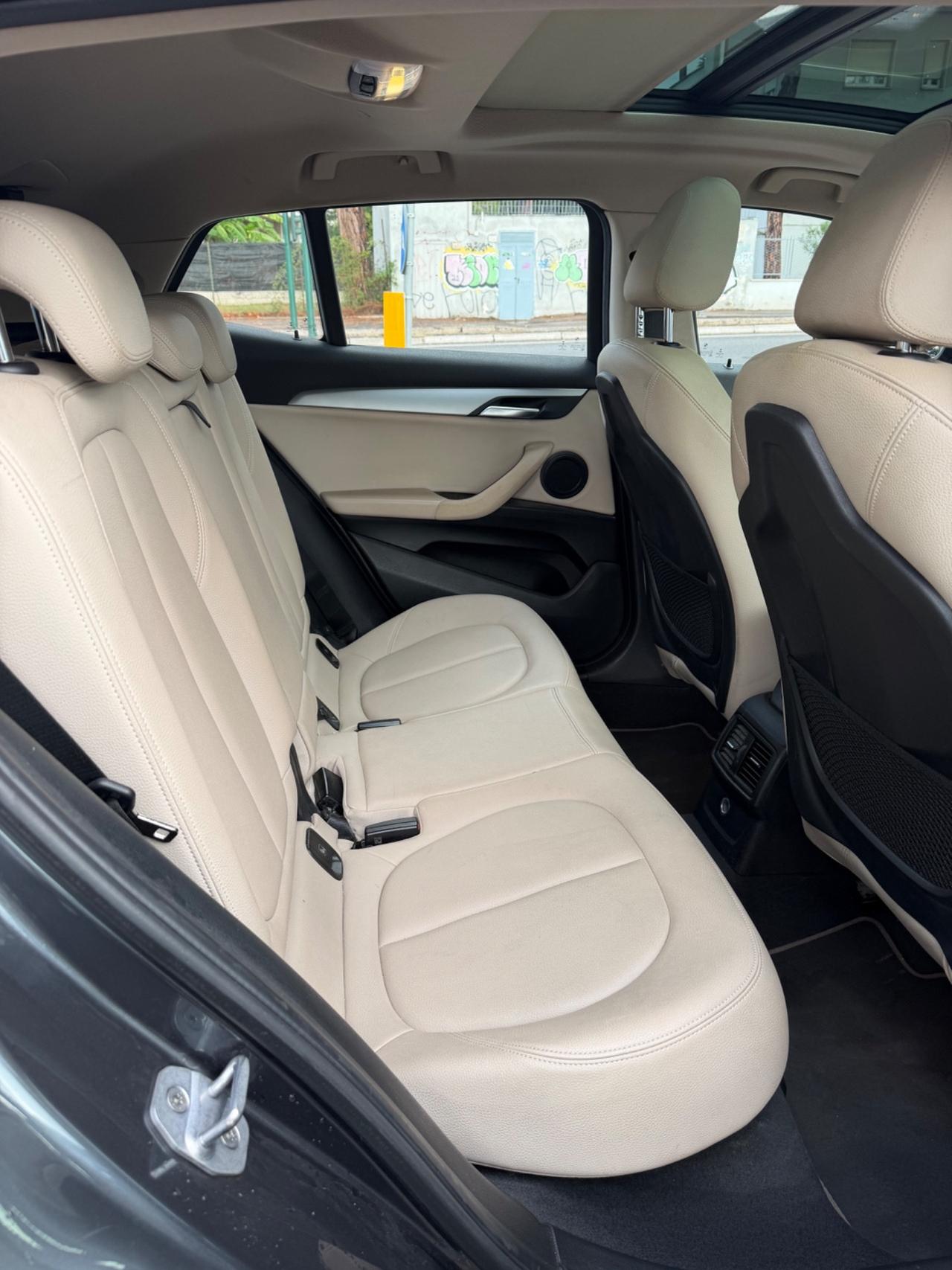 Bmw X2 sDrive18d Business Tetto Cambio Manuale Pelle Pack luci
