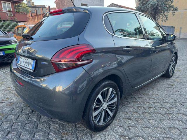 PEUGEOT 208 1.2 PureTech 82 5p. GPL Allure