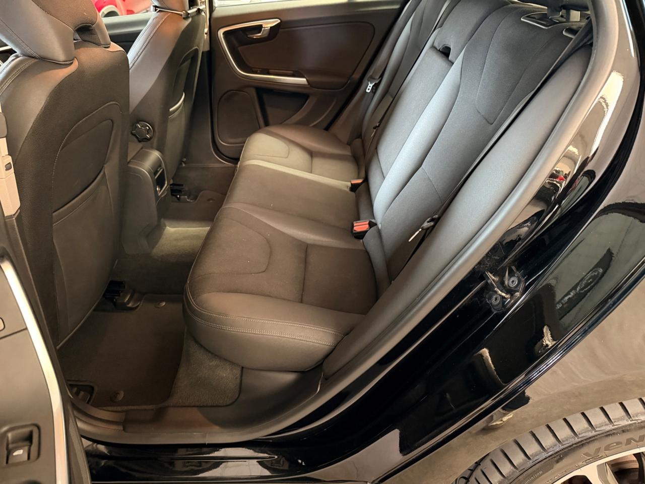 Volvo V60 D3 Geartronic Momentum