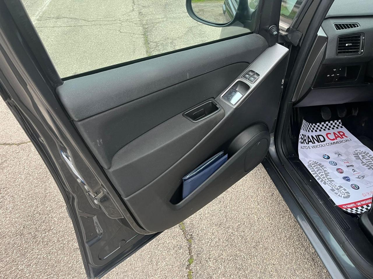 Lancia MUSA 1.3 Mjt Unipro 2012