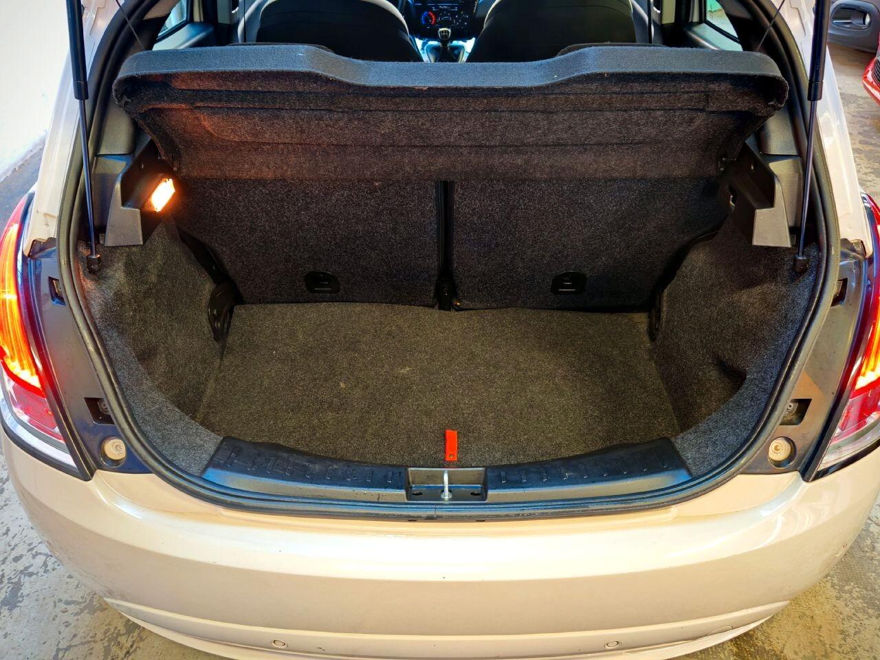 Lancia Ypsilon 1.2 GPL Gold