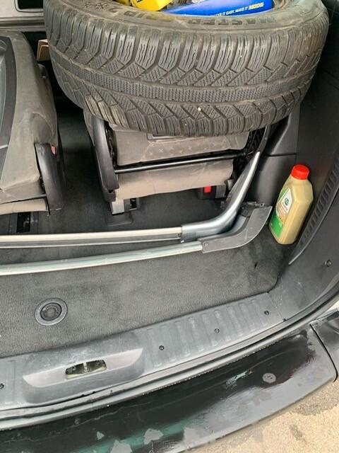 Peugeot 807 in ottimo stato di meccanica 7 posti scomponibili