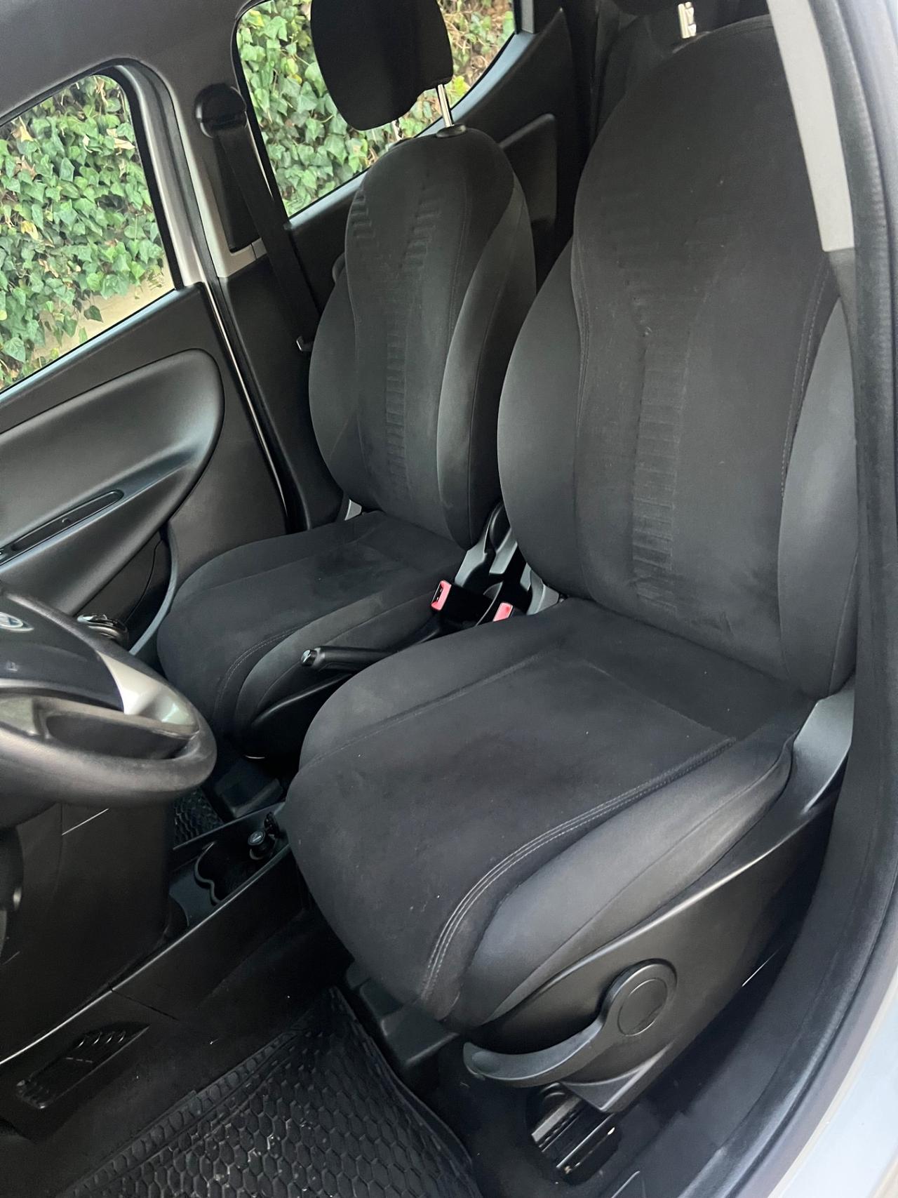 Lancia Ypsilon 1.3 MJT 16V 95 CV 5 porte S&S Elefantino