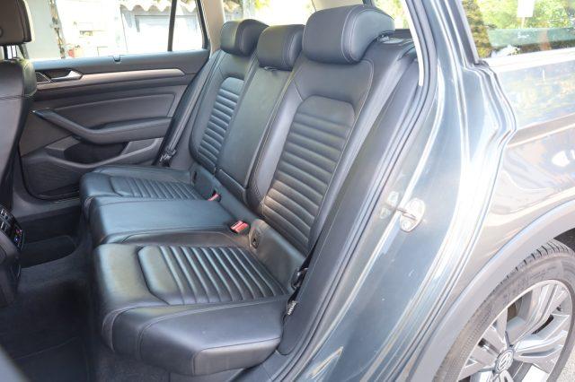 VOLKSWAGEN Passat Alltrack 2.0 BiTDI 240CV 4MOTION DSG Executive LED Pelle E6