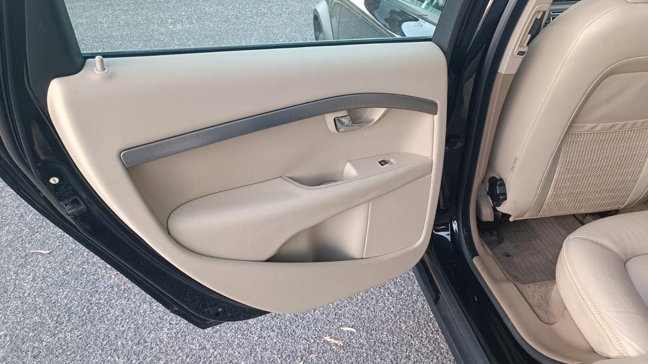 Volvo XC 70 momentum