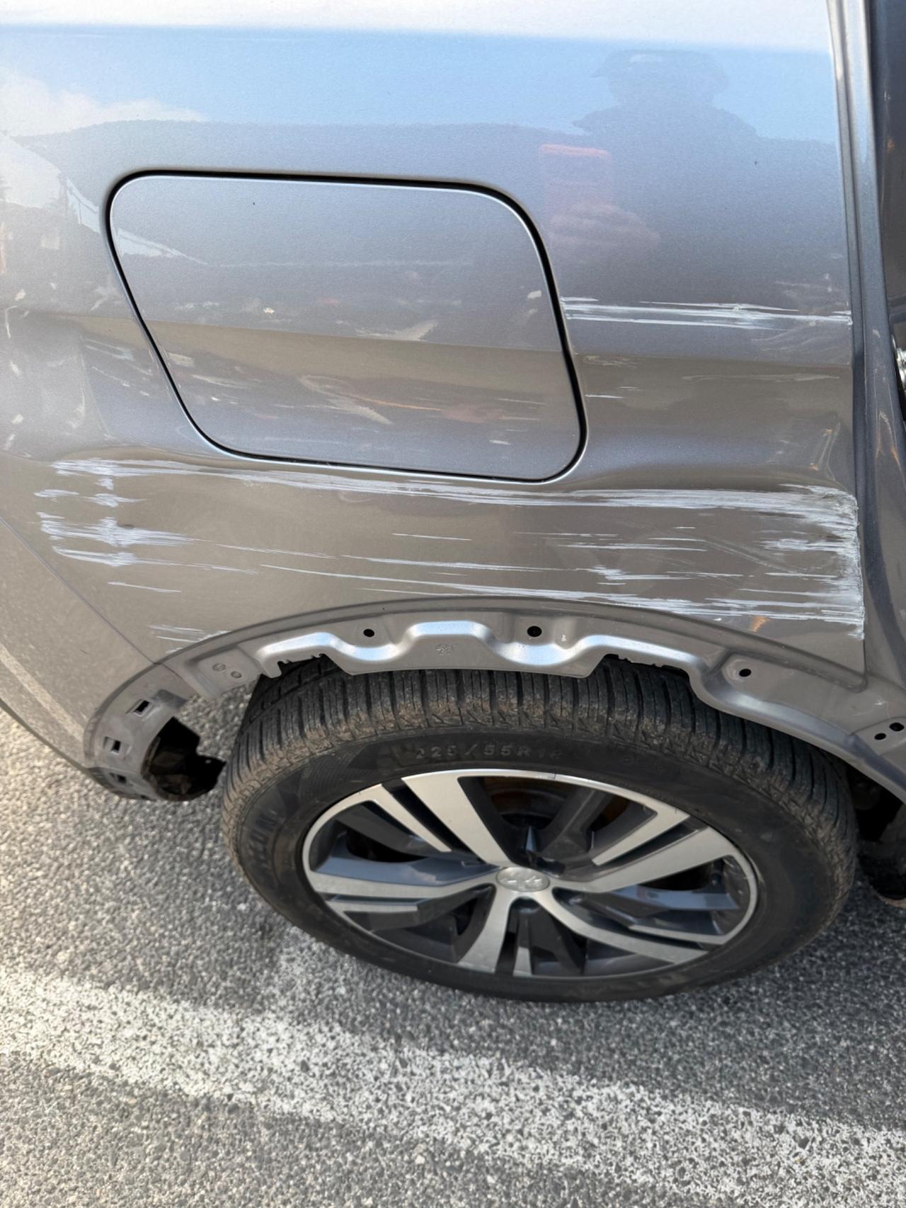 Peugeot 3008 Hybrid4 300 e-EAT8 Allure Pack