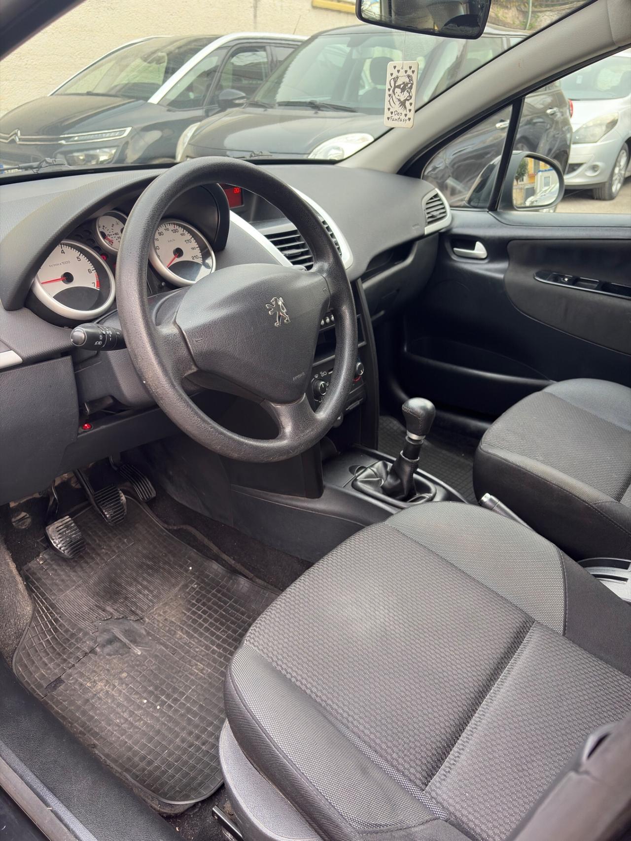 Peugeot 207 1.4 GPL 75CV SW 156000km