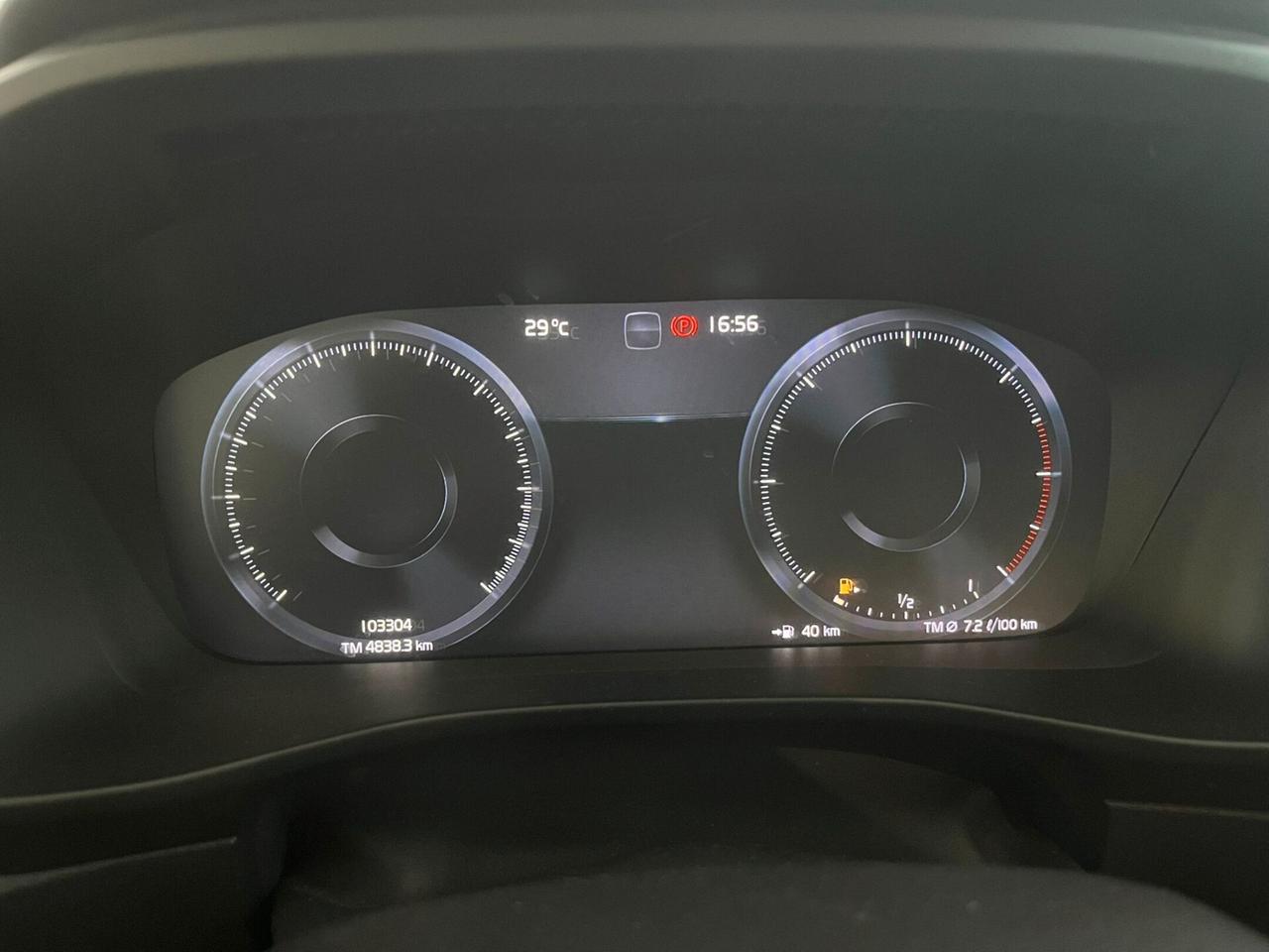 Volvo XC40 D3 Geartronic Business Plus