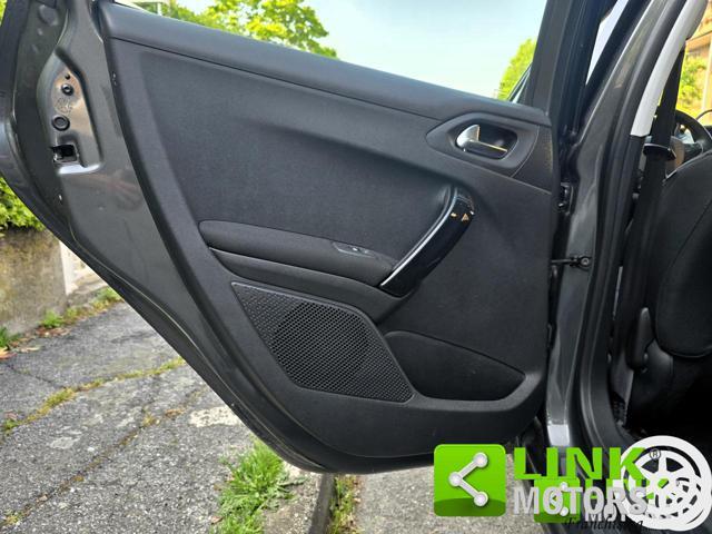 PEUGEOT 208 Allure 82 cv