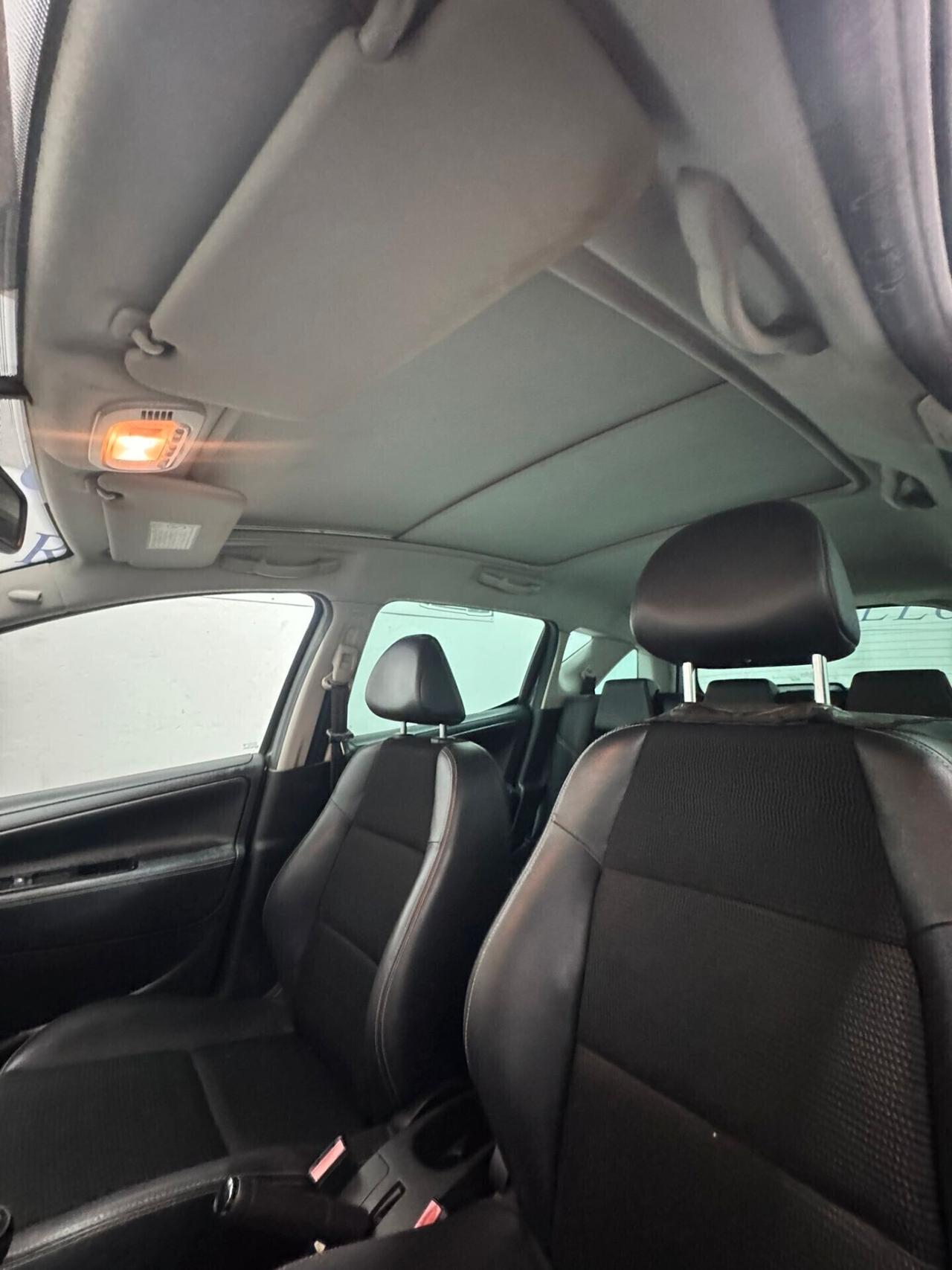 Peugeot 207 1.6 8V HDi 112CV SW Outdoor