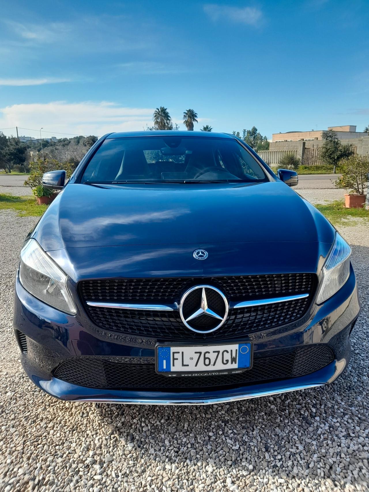 Mercedes-benz A 180 A 180 d Business