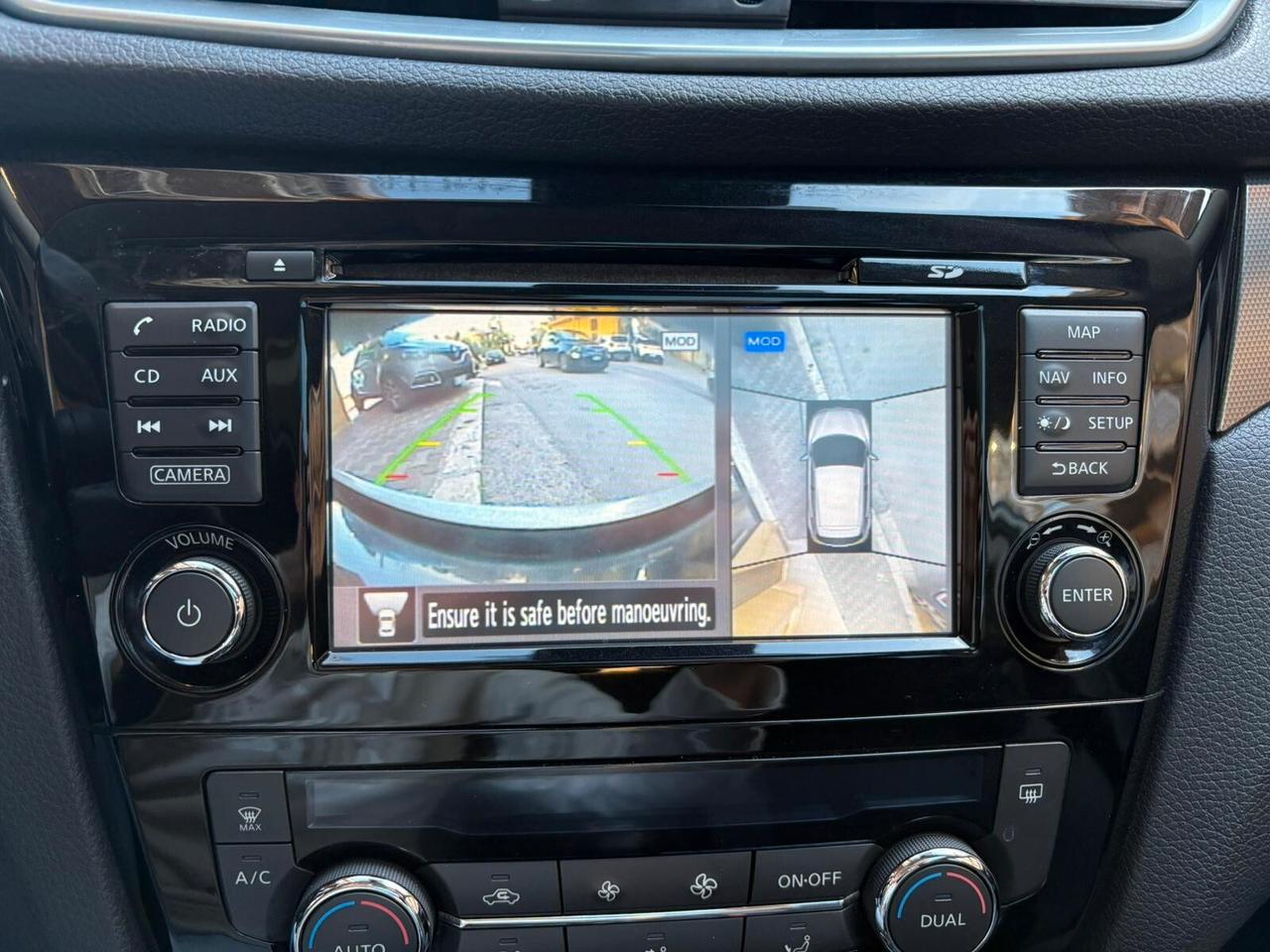 Nissan Qashqai 1.5 dCi N-Connecta + TETTO