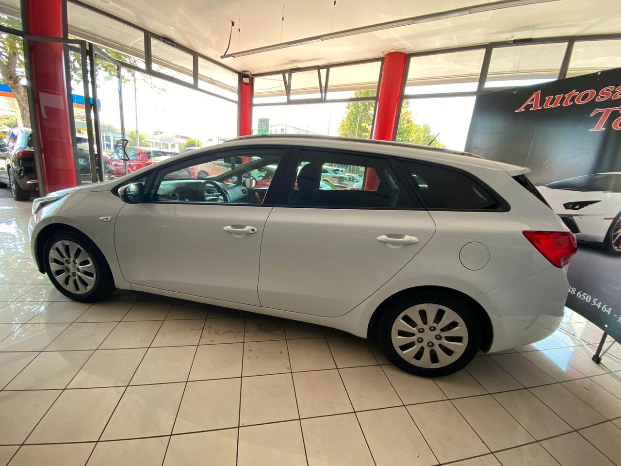 Kia Ceed cee'd 1.4 ECO GPL 5 porte Cool