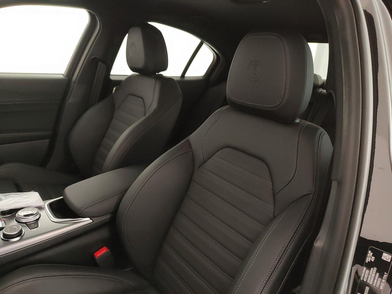 Alfa Romeo Giulia 2.2 Turbodiesel 210 CV AT8 AWD Q4 Veloce