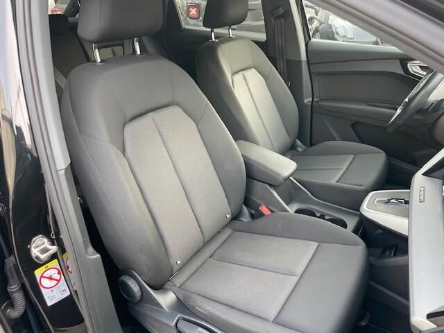 Audi Q4 35 e-tron Business Advanced