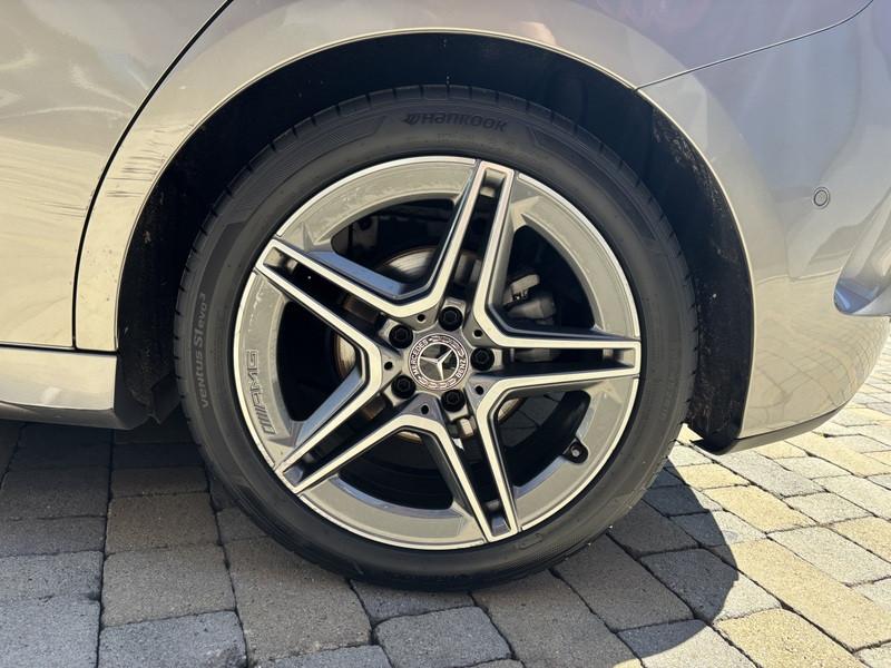 Mercedes B 180 D Premium DCT FULL LED-NAVI-TETTO-18"