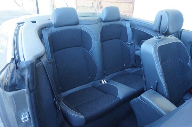 RENAULT Megane Mégane C-C 1.5 dCi 110CV Luxe
