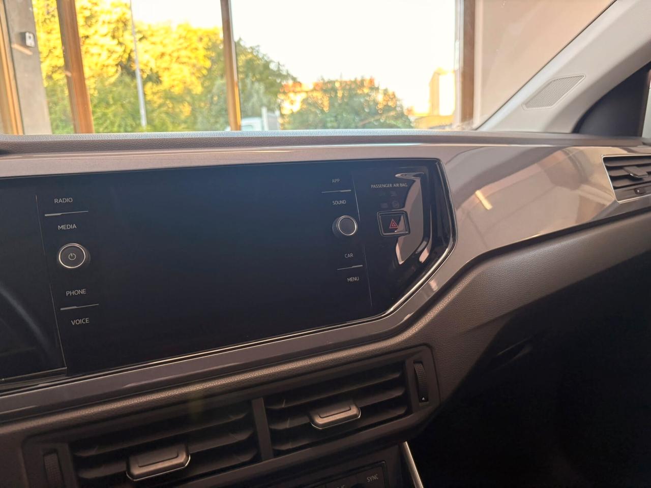 Volkswagen Polo Business 1.0 TSI DSG 5p. Comfortline BlueMotion Tech R-Line