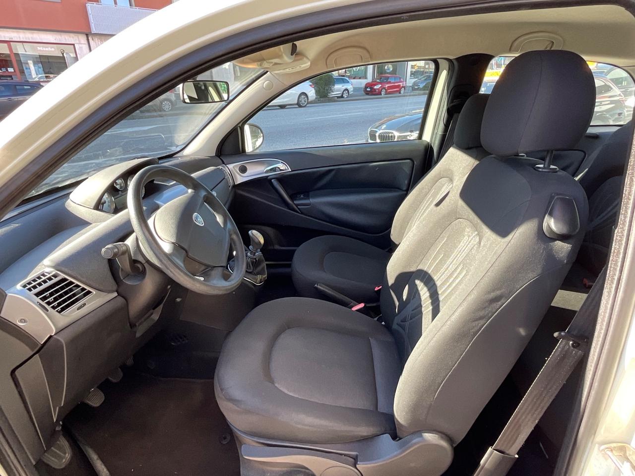 Lancia Ypsilon 1.2 69 CV Diva