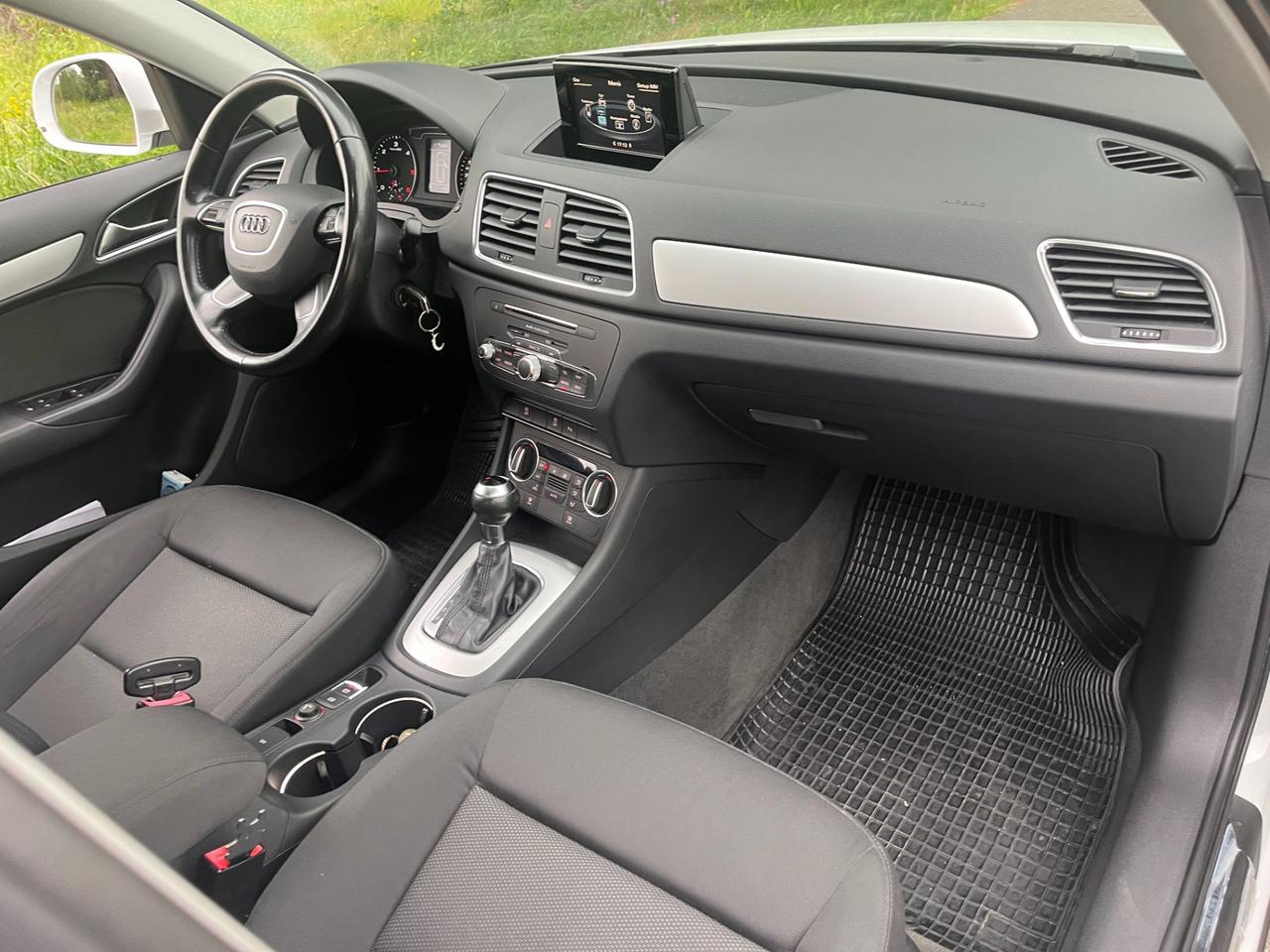 Audi Q3 2.0 tdi Business 150cv s-tronic