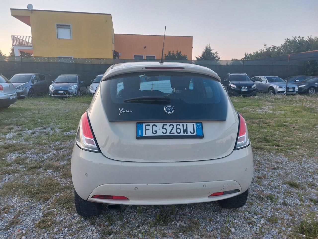 Lancia Ypsilon 1.2 69 CV 5 porte Platinum