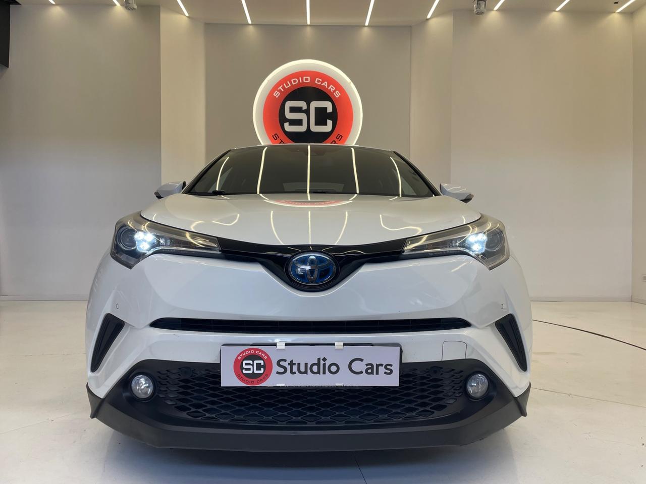 Toyota C-HR 1.8 Hybrid E-CVT Lounge