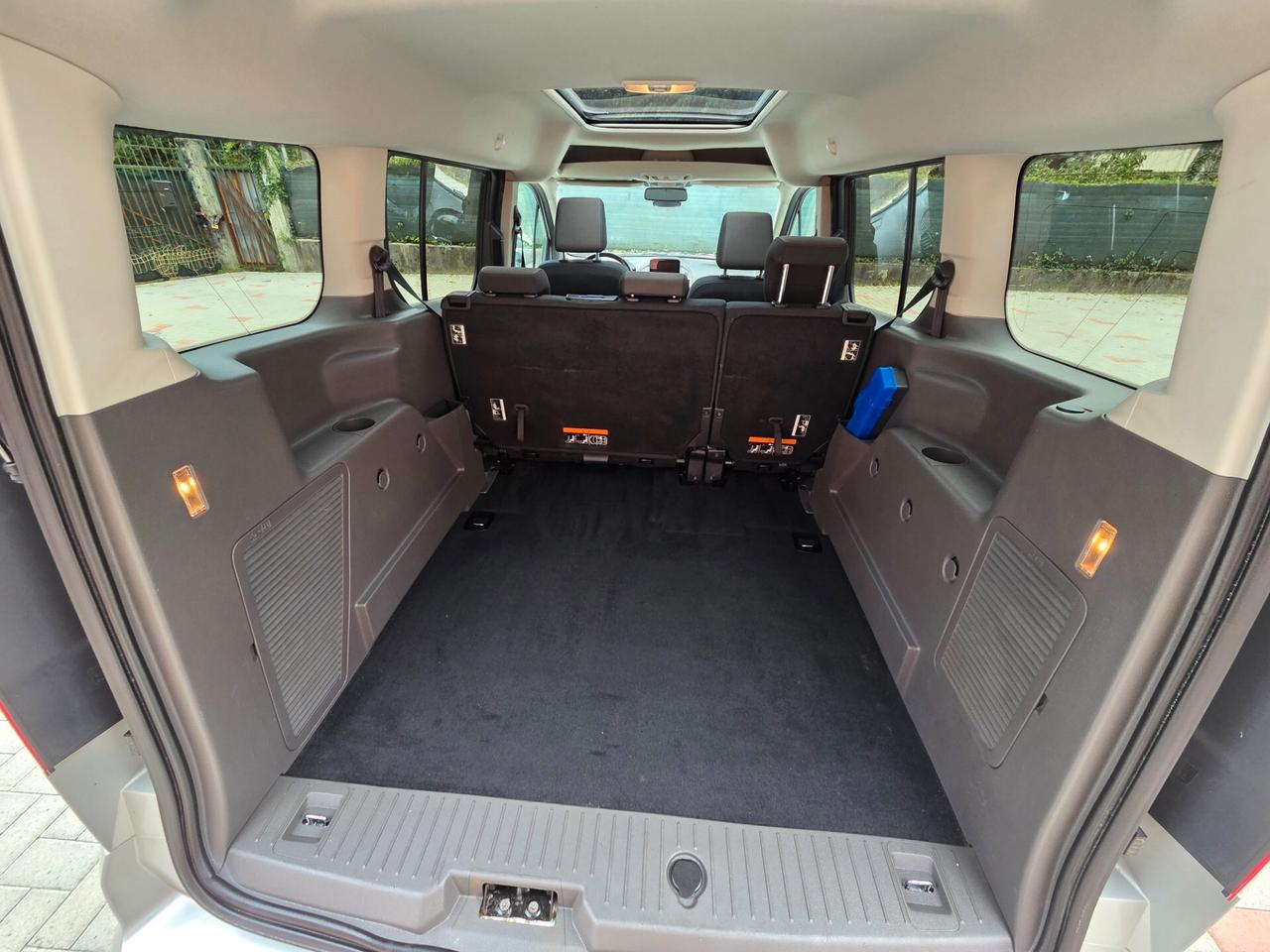 Ford Tourneo Connect Gran 1.5 EcoBlue 120 CV aut. Titanium
