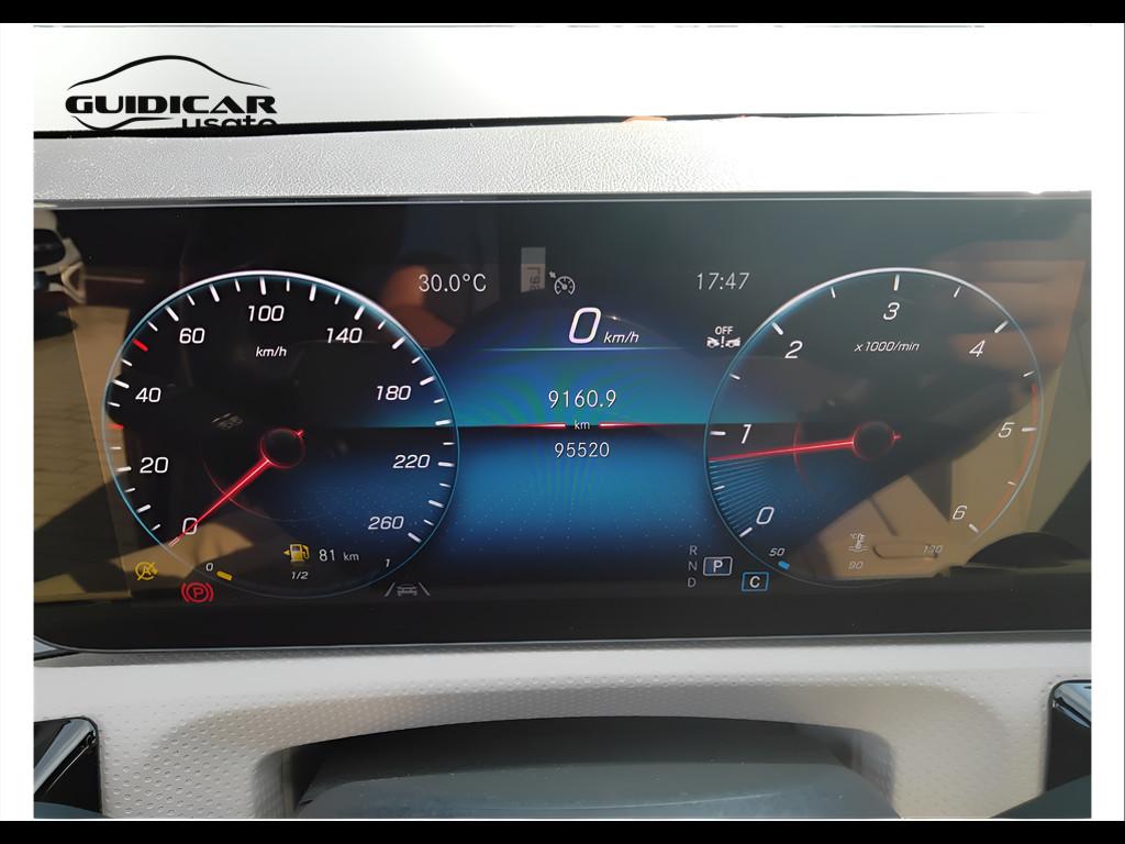 Mercedes-Benz CLA Sh.Brake - X118 - CLA Shooting Brake 180 d Sport auto