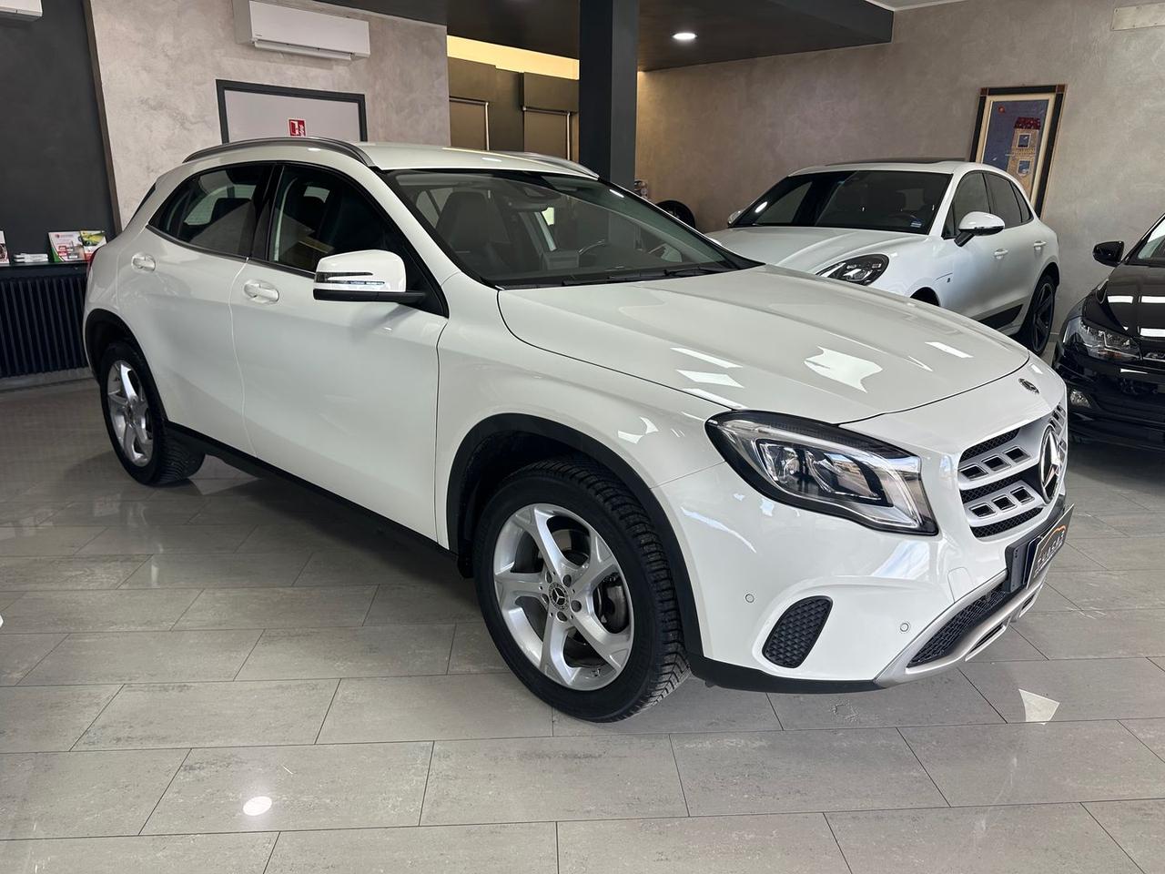 Mercedes-Benz GLA 220 Executive GLA 220 4Mat #7947
