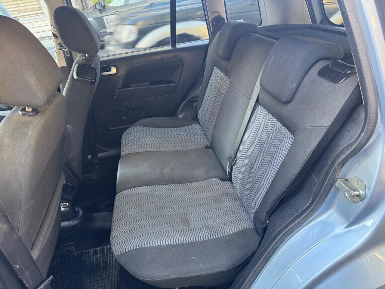 Ford Fusion Fusion 1.6 TDCi 5p COMMERCIANTI