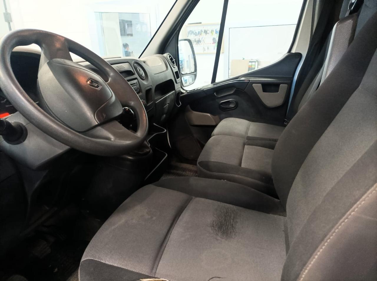 Renault Master T35 2.3 dCi/125 PL-DC Cabinato E5