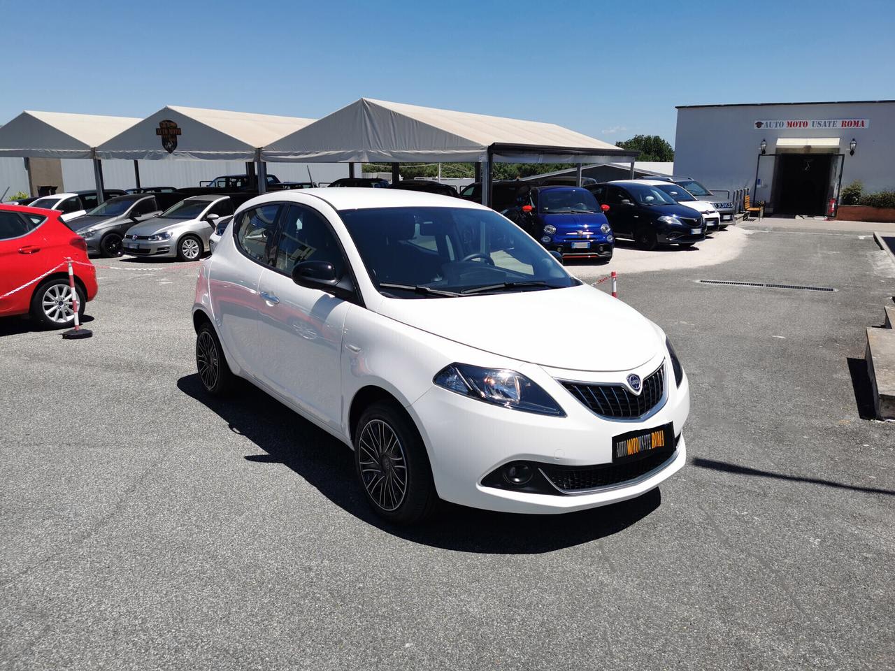 Lancia Ypsilon 1.0 Hybrid NOLEGGIO DA 20EURO AL GIORNO