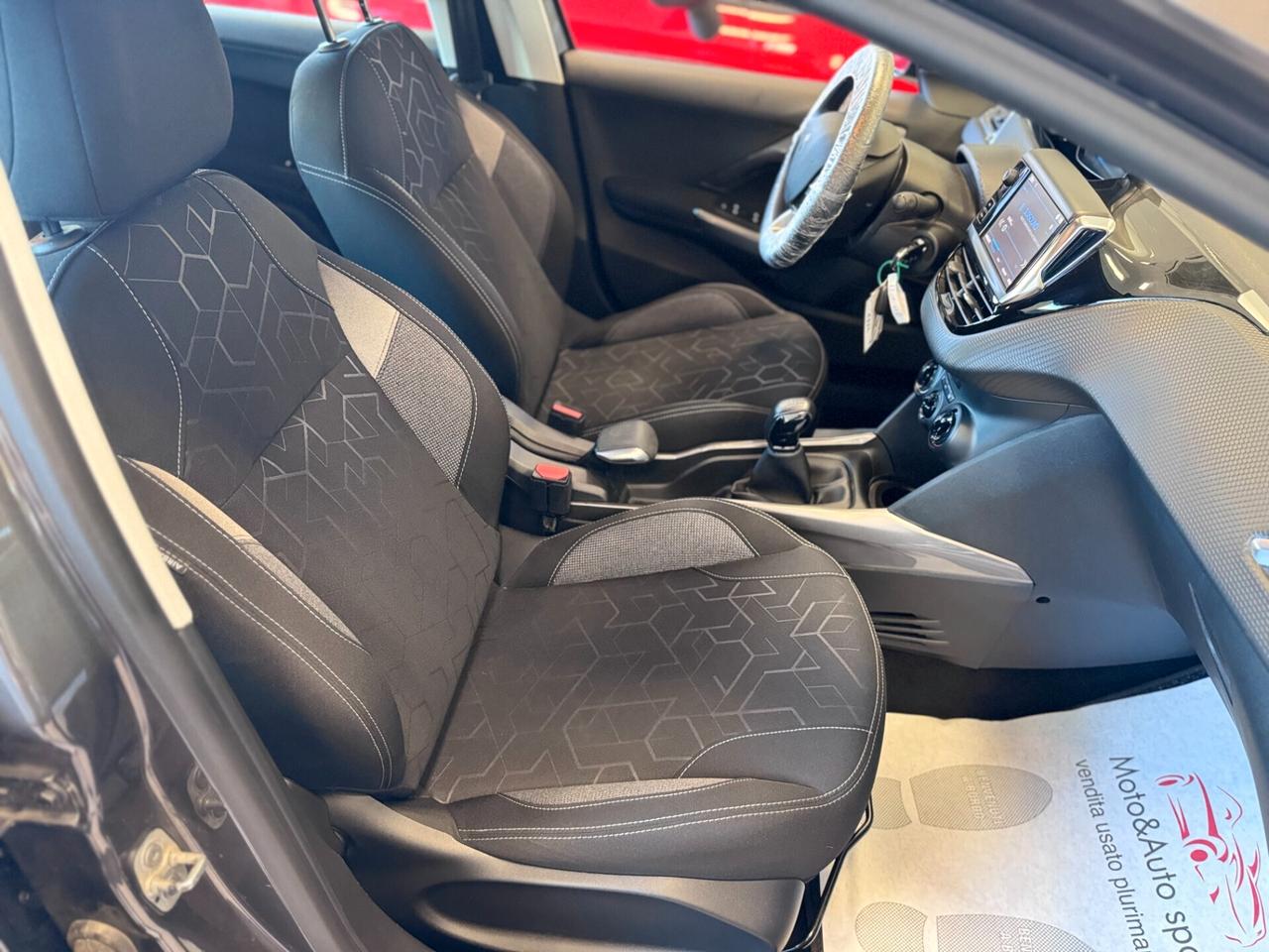 Peugeot 2008 PureTech 82 Allure