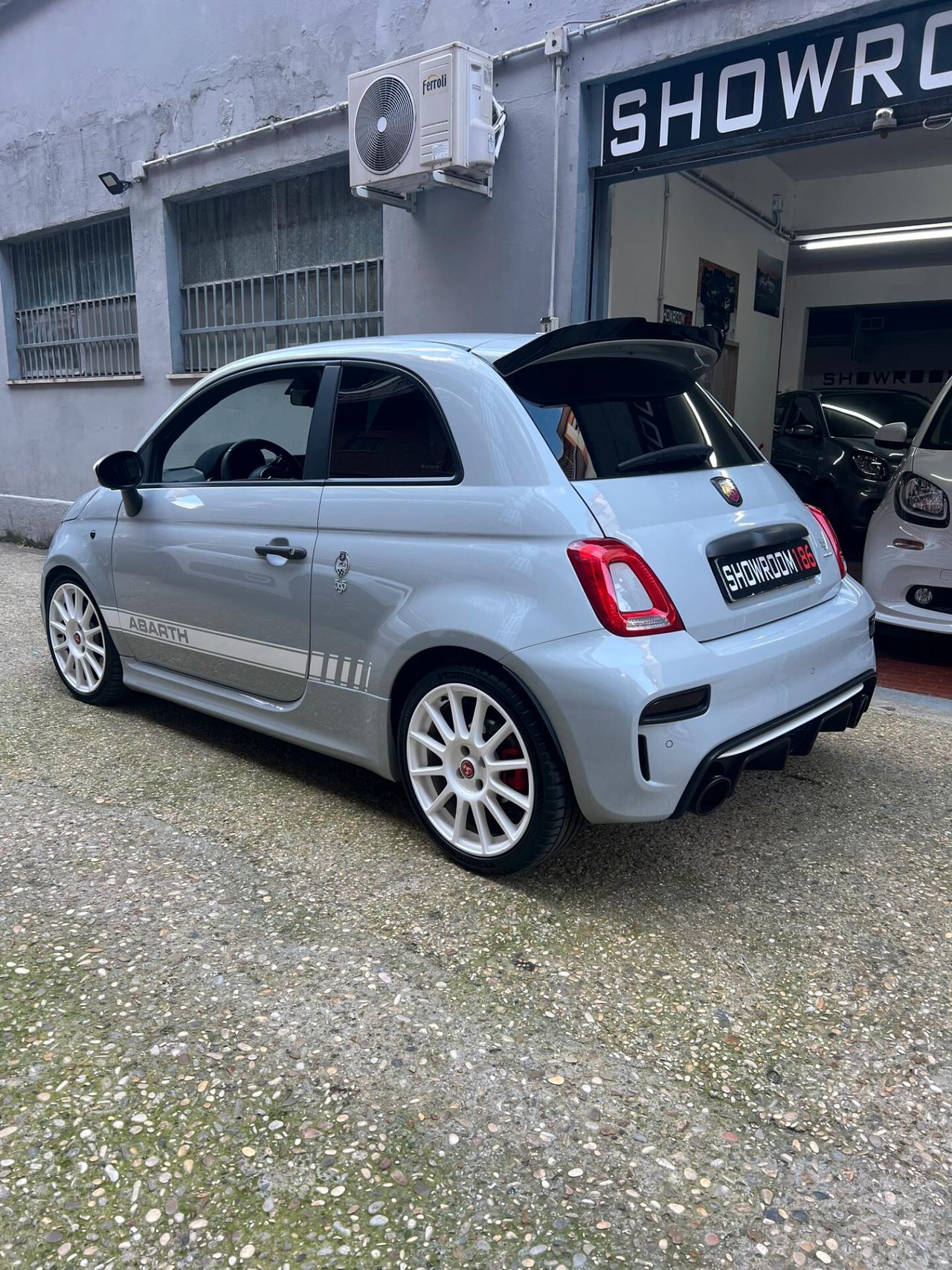 Abarth 595 1.4 Turbo T-Jet 180 CV Esseesse