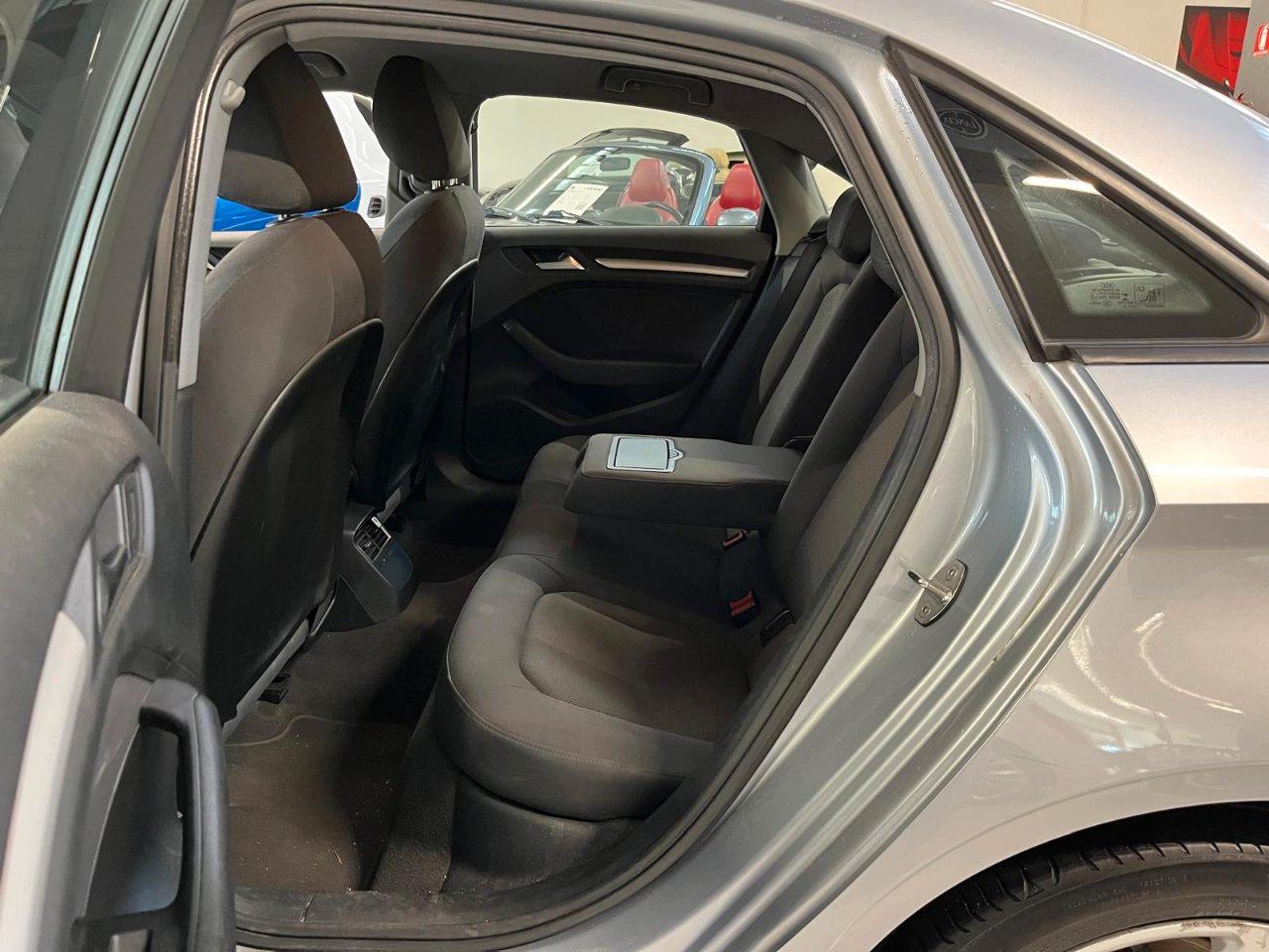 Audi A3 Sedan 1.6 tdi Sport 110cv
