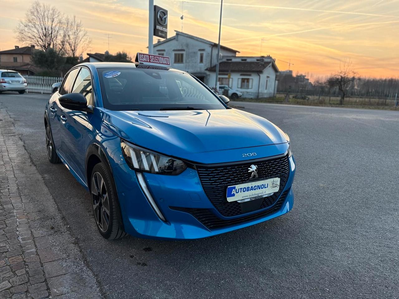 Peugeot 208 GT PACK motore elettrico 136 CV SPOTICAR