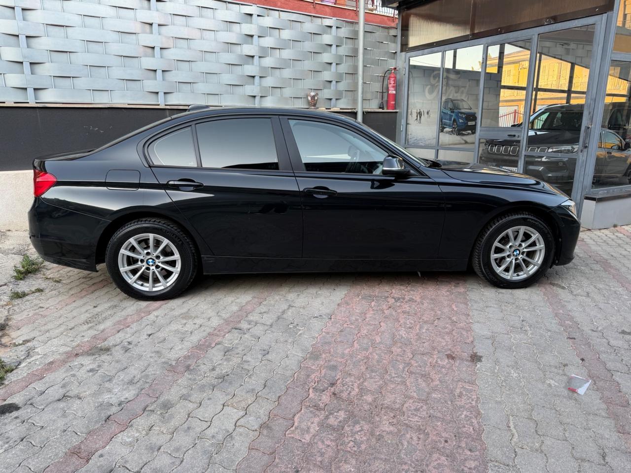 Bmw 318 d 143 CV Modern Cambio Autom 2015