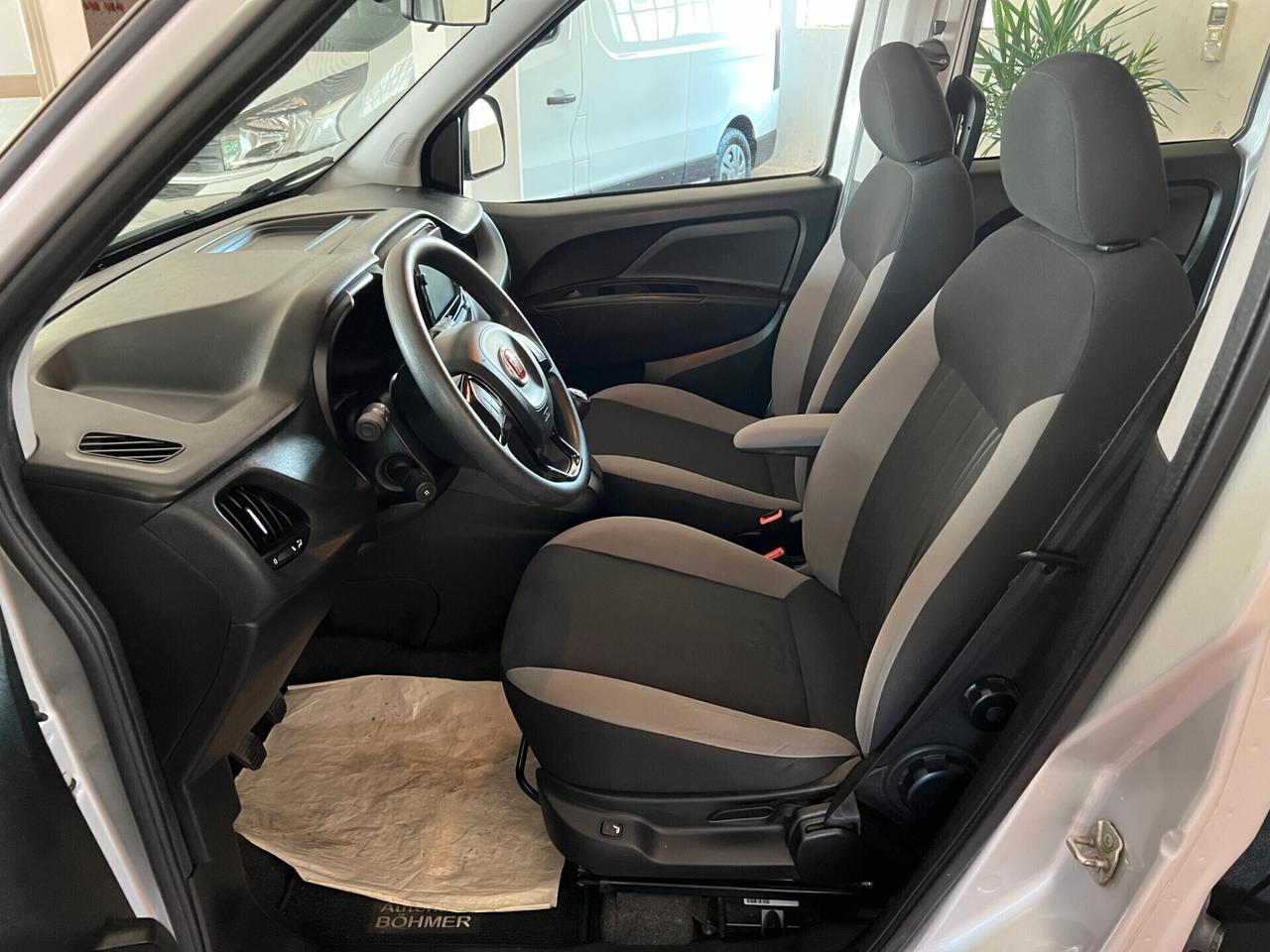 Fiat Doblo 1.6 MJT 120CV PC Combi N1 Autocarro 5 posti