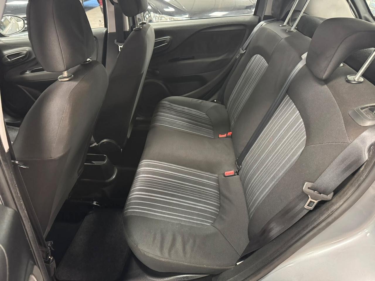 Fiat Punto Evo 1.3 Mjt 95 CV DPF 5 porte S&S Dualogic Dynamic