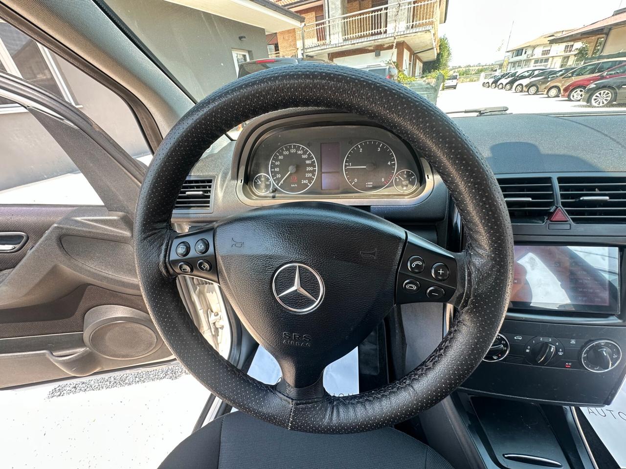 Mercedes-Benz A 180 CDI 110 cv 5 porte 250.320 km